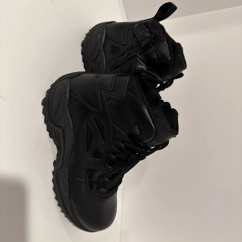 REEBOK 6